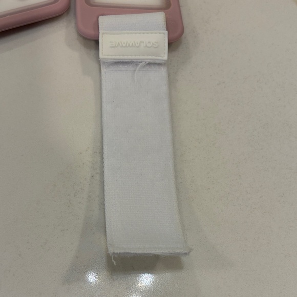 Solawave Pink LED Face Mask - Picture 5 of 5